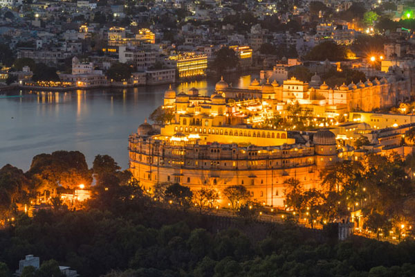 Udaipur Sightseeing Tour & Taxi